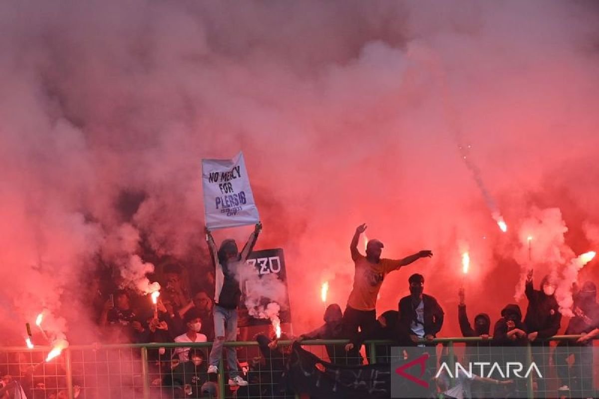 Larangan Suporter Tamu di Liga 1 Dilanjutkan, Erick Thohir Berikan Isyarat