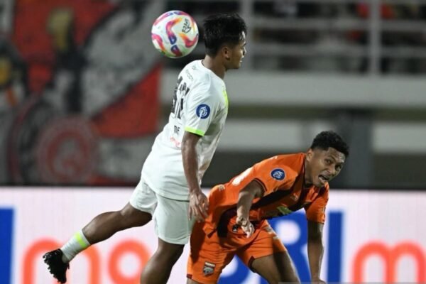 How about this alternate title: "Borneo and Persebaya Share the Spoils in 1-1 Draw"?